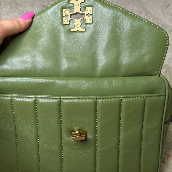 Tory Burch Olive Green Quilted Crossbody Bag - Picture 11 of 16
